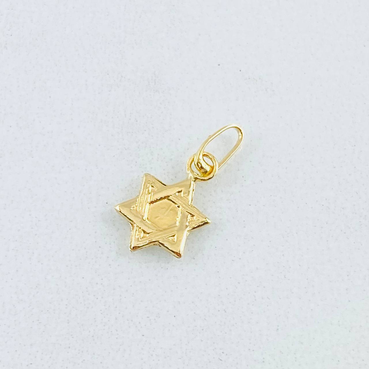 Dije Estrella de David 0.25gr / 1.3cm / Oro Amarillo 18K *