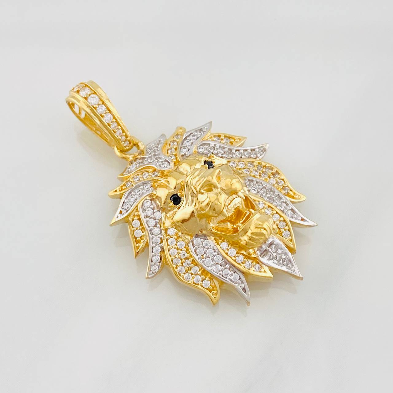 Dije Leon 8g / 4cm Dos Oros Amarillo Blanco 18K