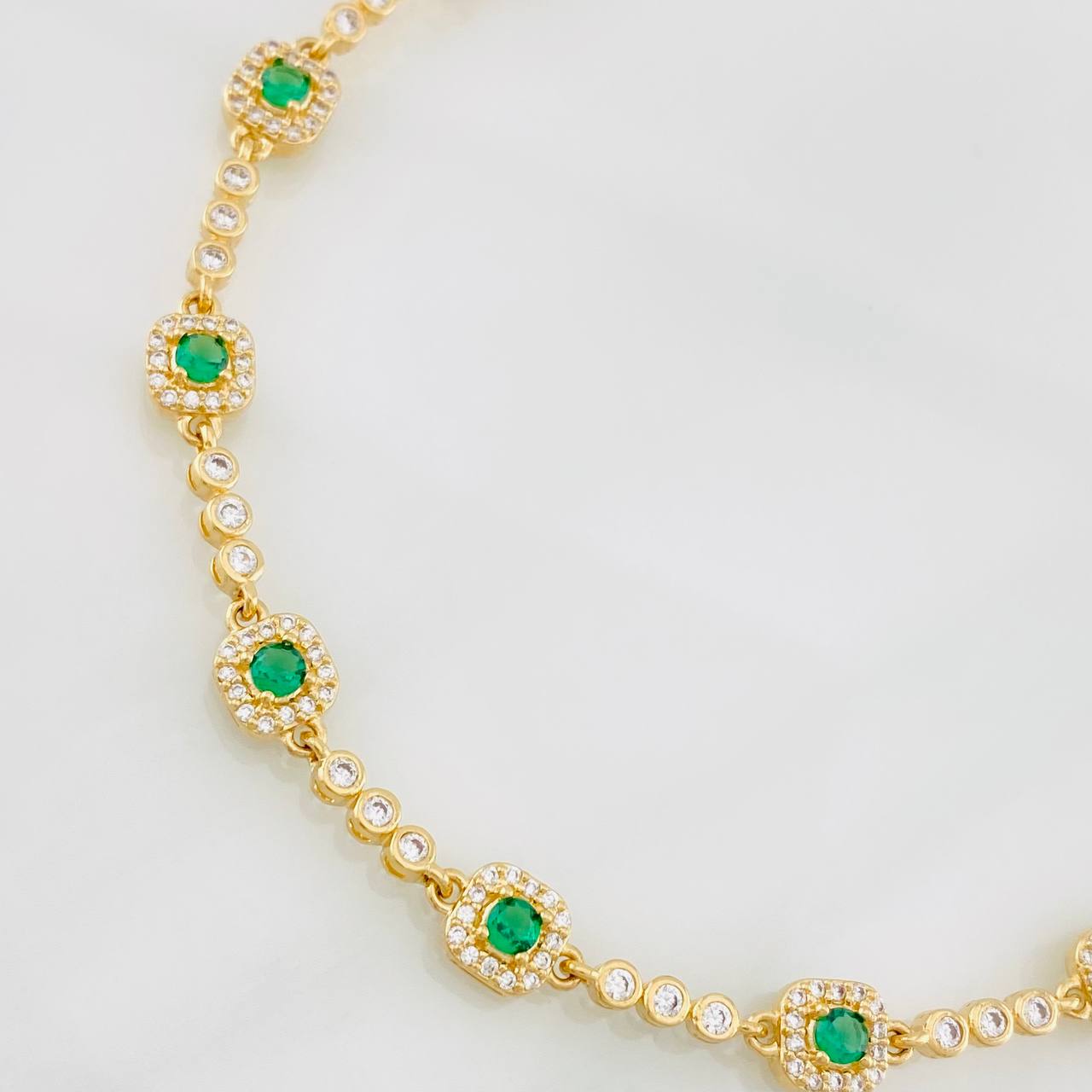 Pulso Halo 9.55g / 18cm / 2.6mm Oro Amarillo 18K