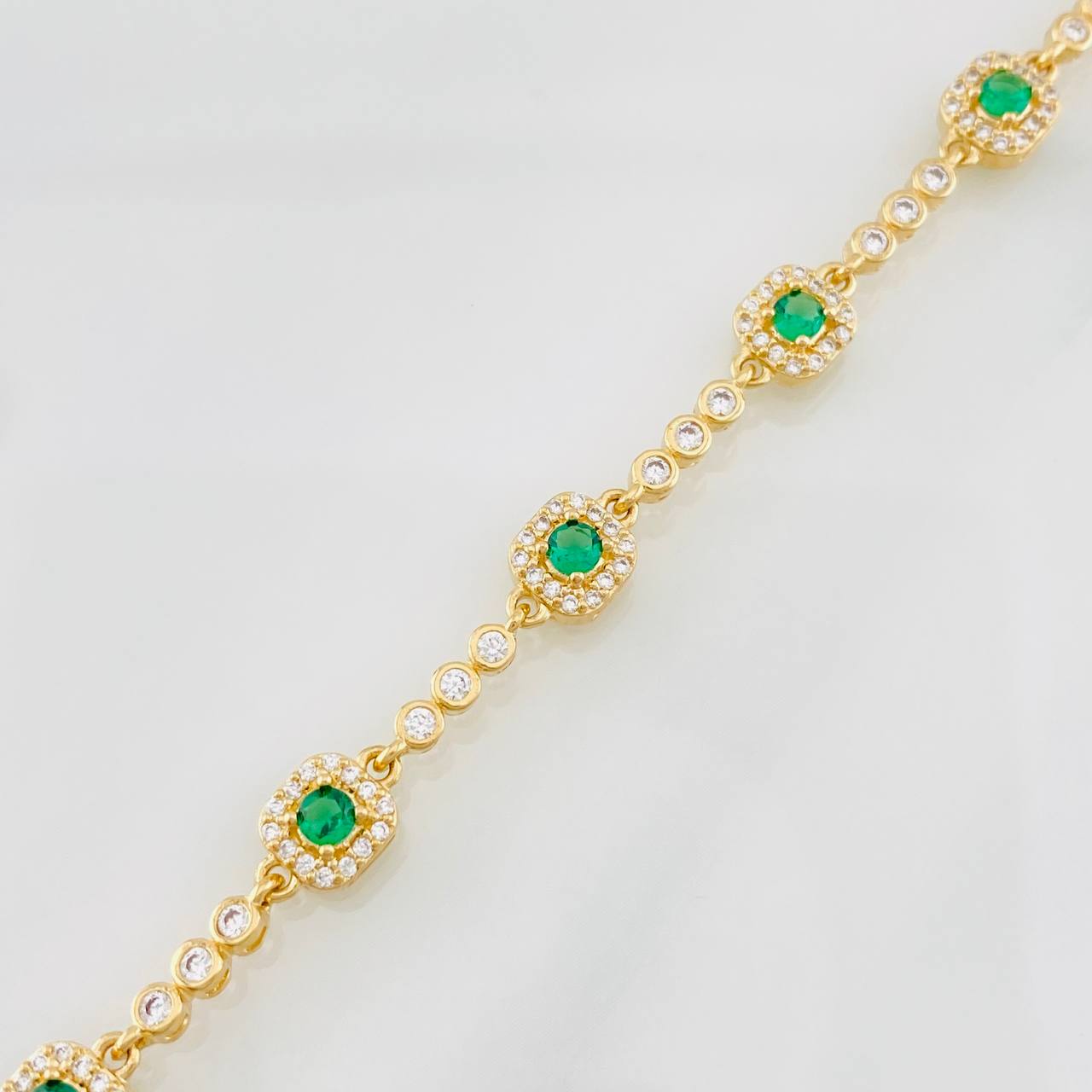 Pulso Halo 9.35g / 17cm / 2.75mm Oro Amarillo 18K
