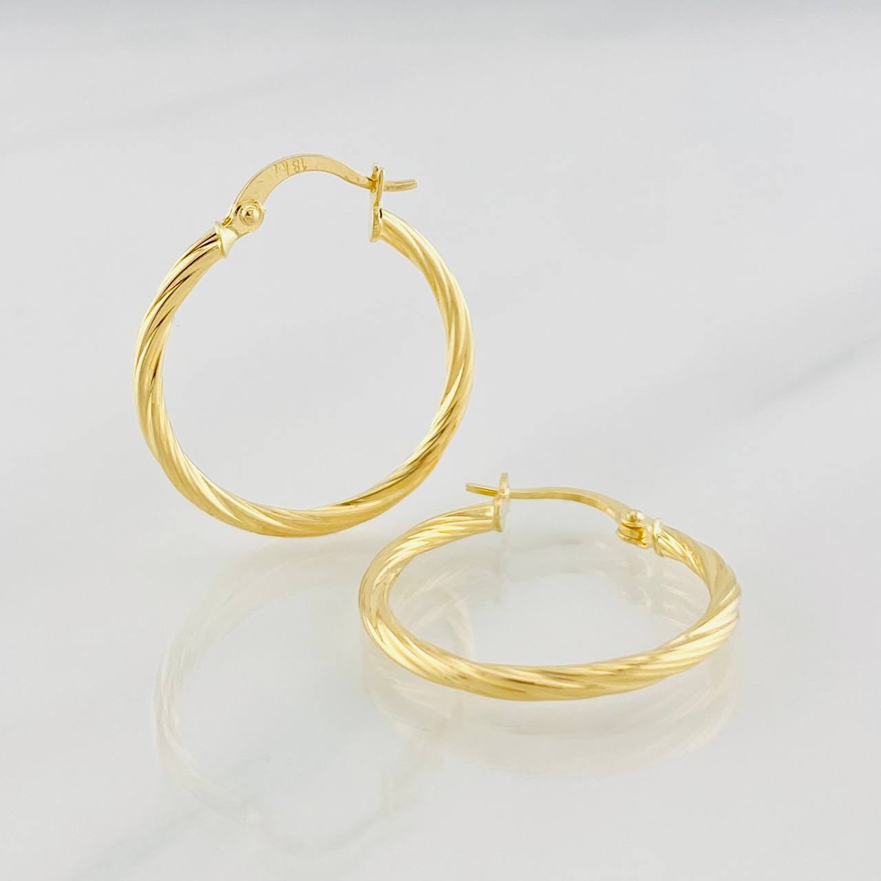 Candongas Arielle 1.45g / 2.5cm Oro Amarillo 18K