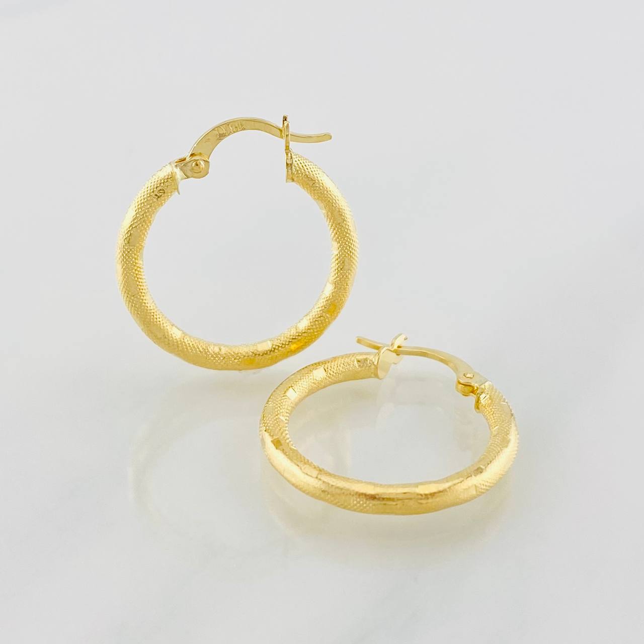 Candongas Sandra 1.95g / 2.5cm Oro Amarillo 18K