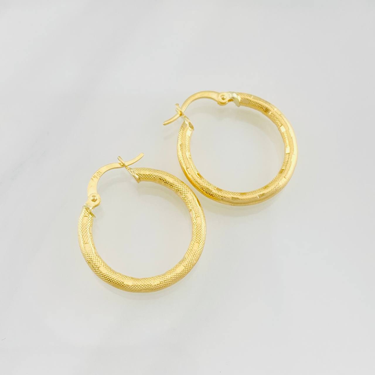 Candongas Sandra 1.95g / 2.5cm Oro Amarillo 18K