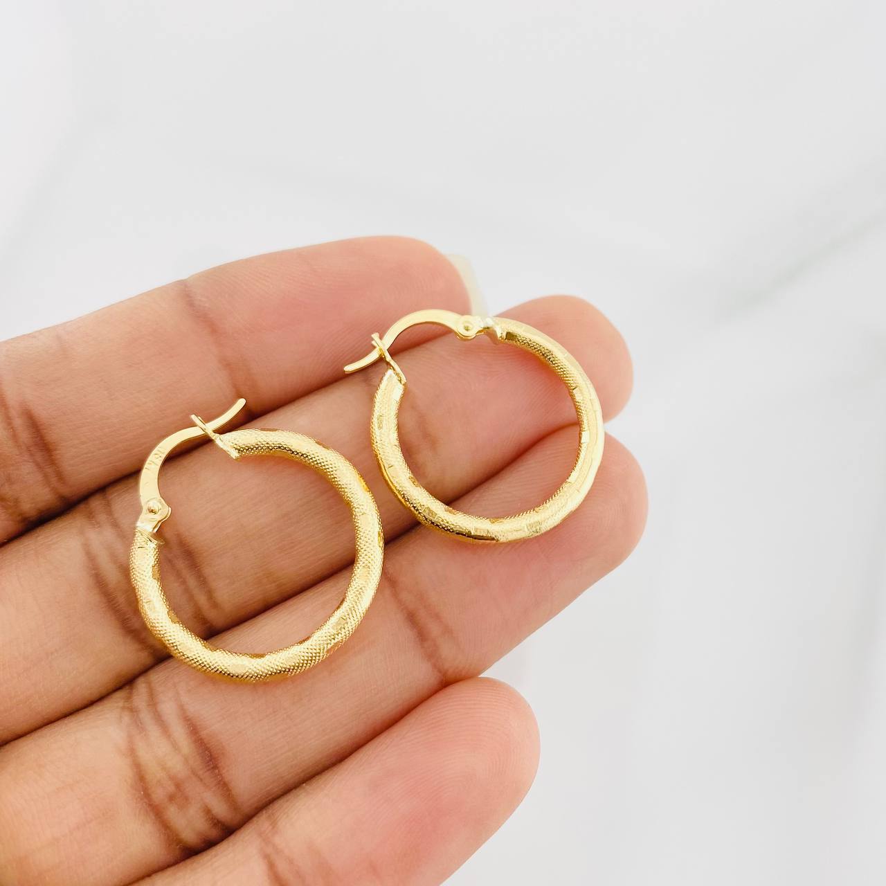Candongas Sandra 1.95g / 2.5cm Oro Amarillo 18K