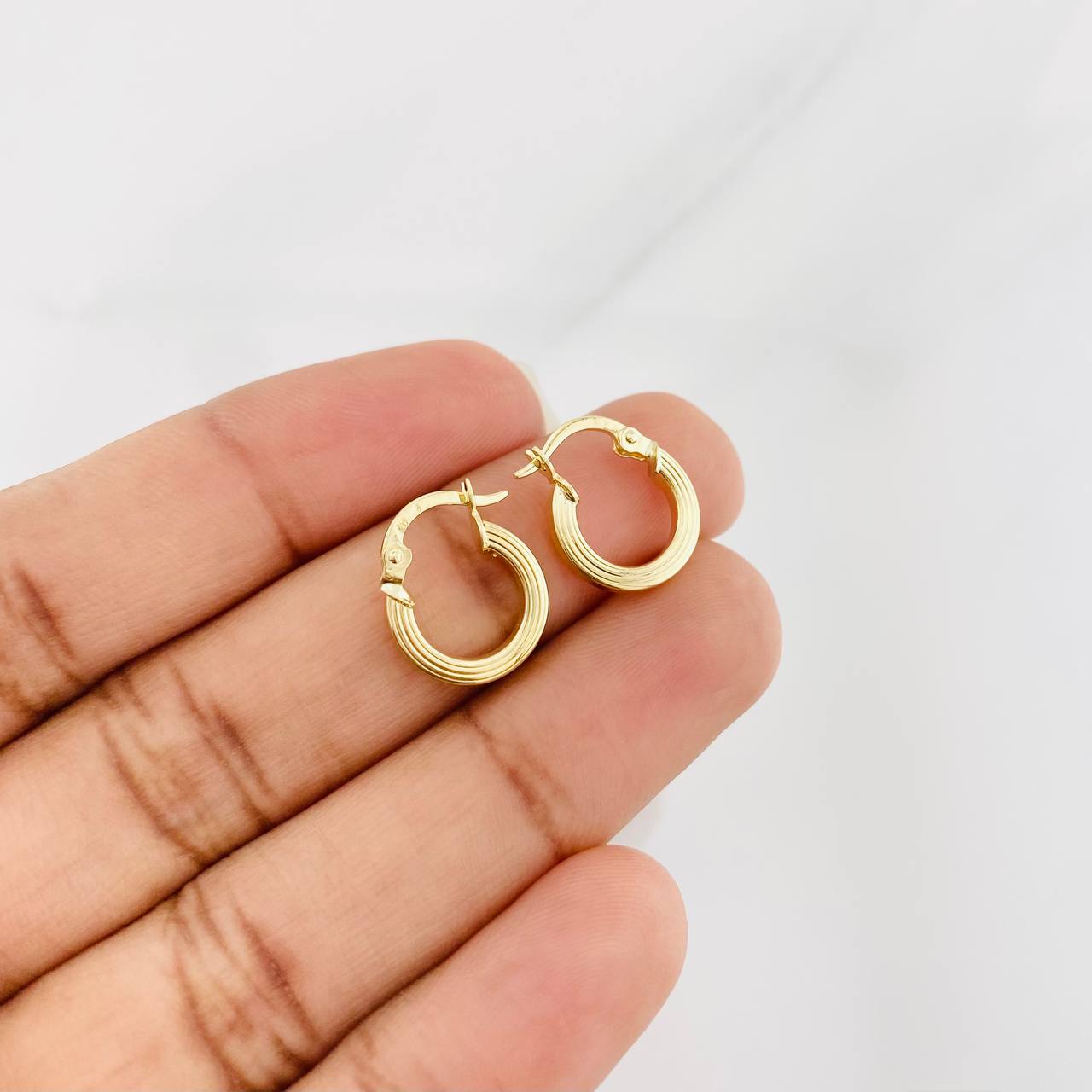 Candongas Winter 1.05g / 1.5cm Oro Amarillo 18K