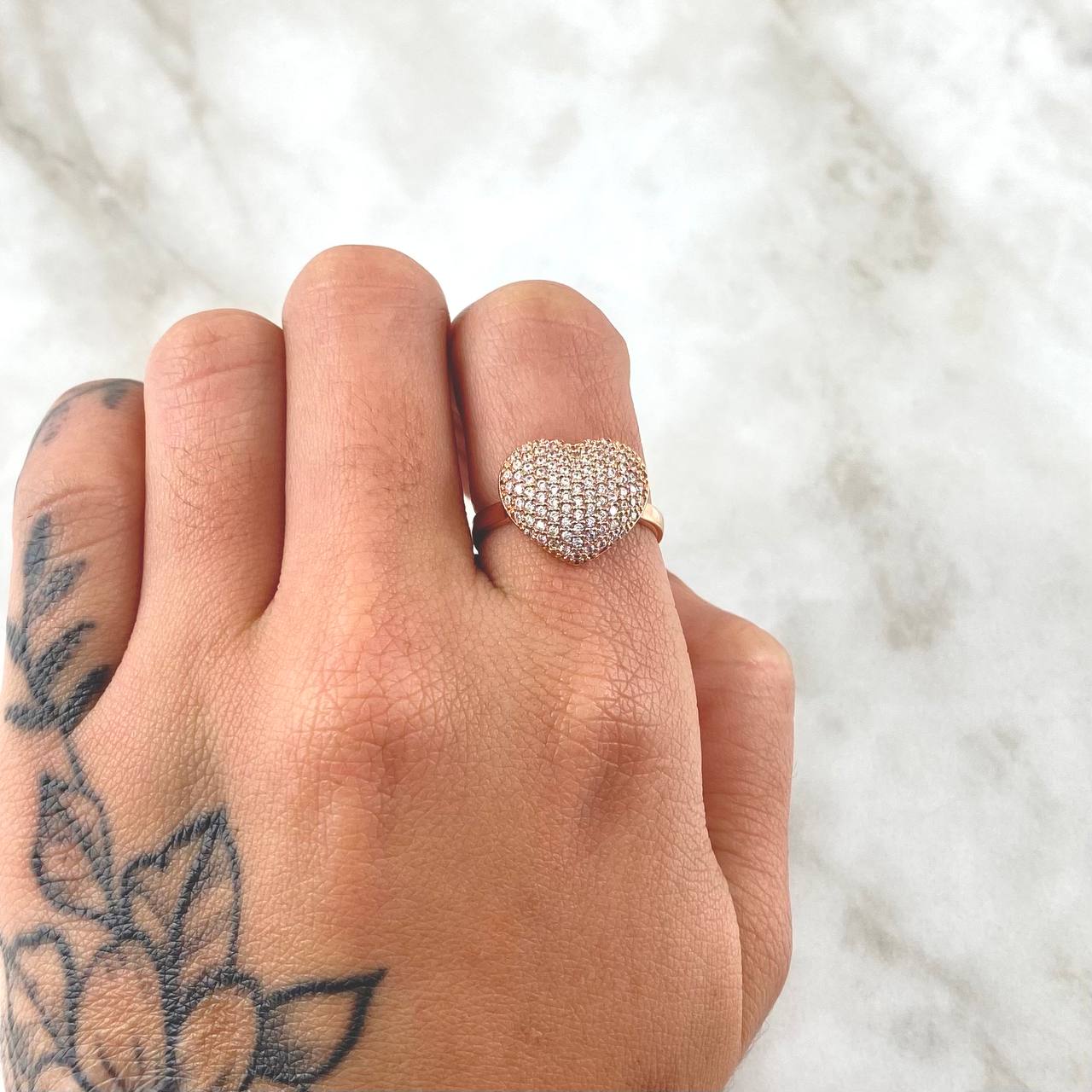 Anillo Corazón Abultado Tupido 2.7gr / T6 1/4 / Circones Blancos Oro Rosa 18K