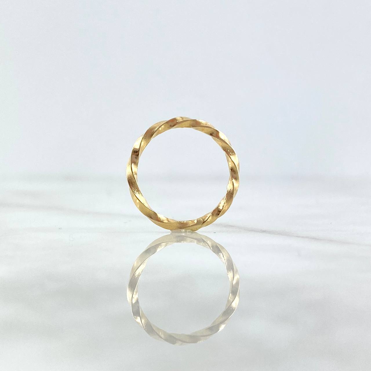 Anillo Entorchado 1.8gr / T4 1/2 / Oro Amarillo