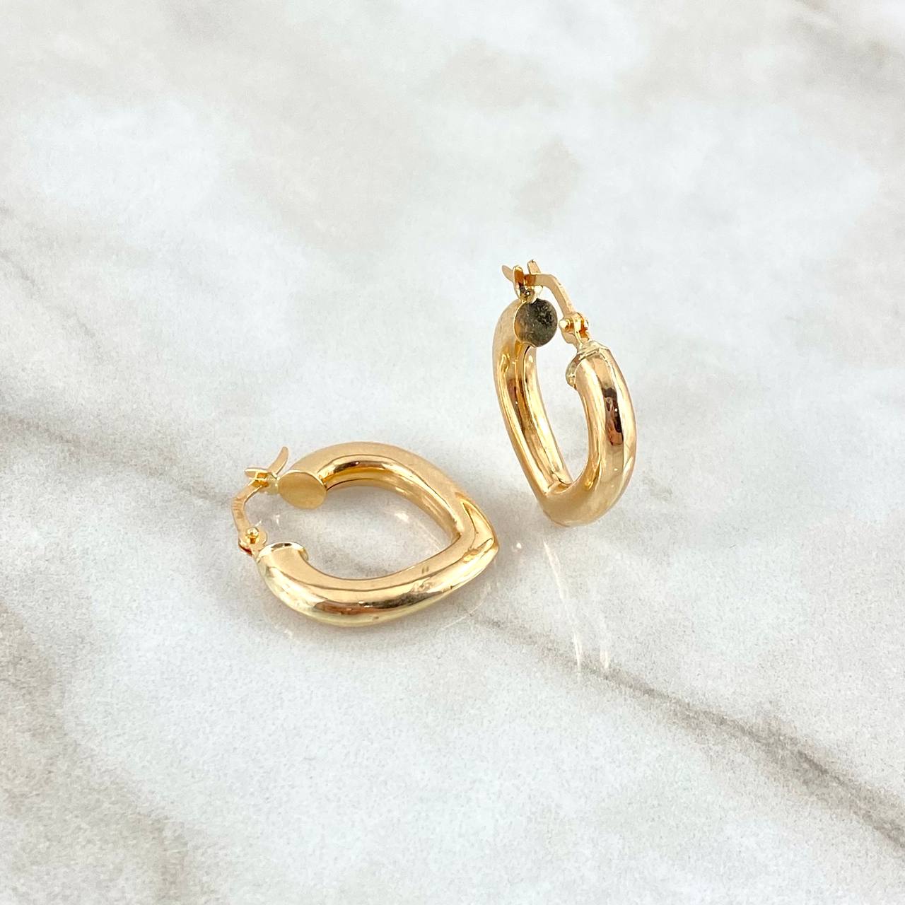 Candongas Corazón 2.4gr / 2.2cm /  Oro Amarillo 18K