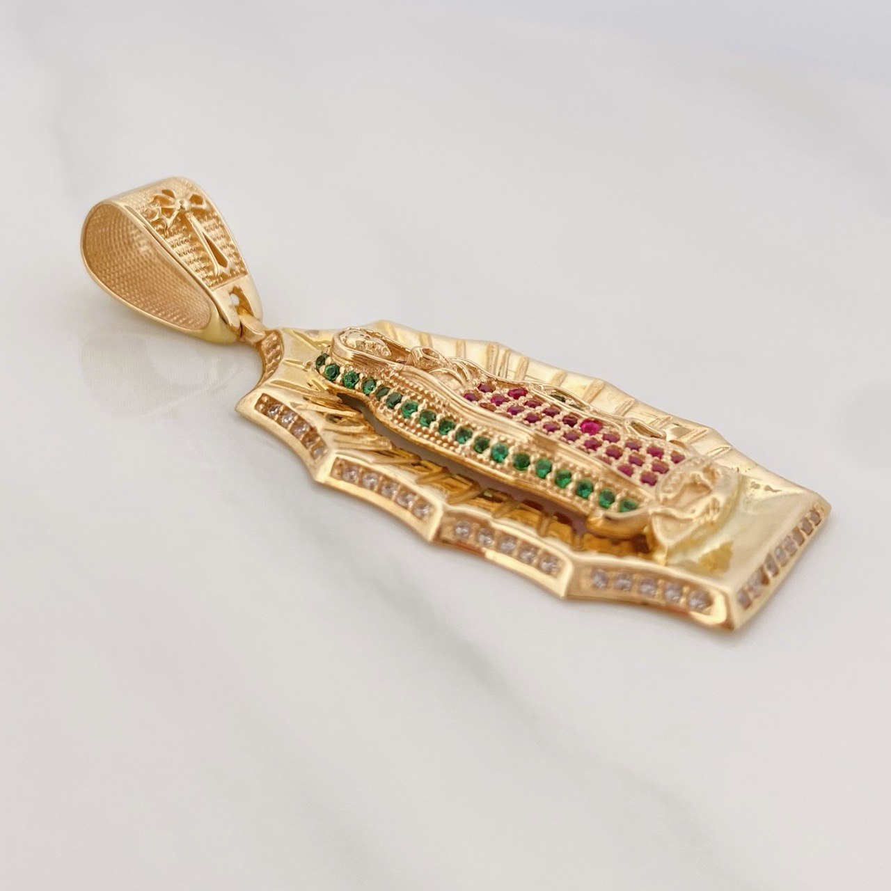 Dije Virgen Guadalupe 7.1 g / 4.7 cm Oro Amarillo 18K
