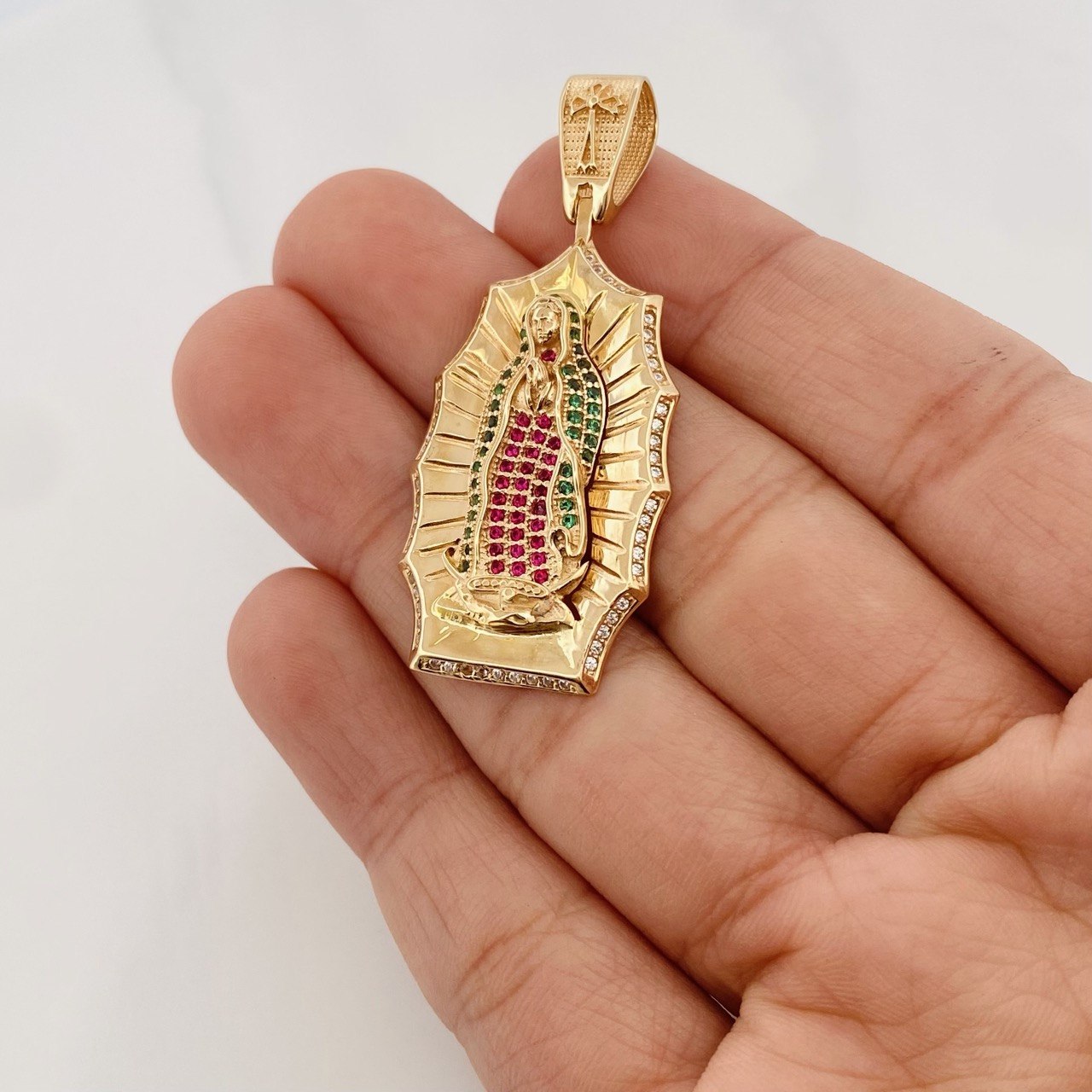 Dije Virgen Guadalupe 7.1 g / 4.7 cm Oro Amarillo 18K