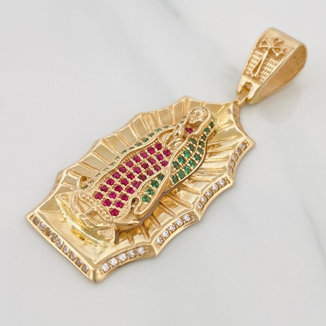 Dije Virgen Guadalupe 7.1 g / 4.7 cm Oro Amarillo 18K