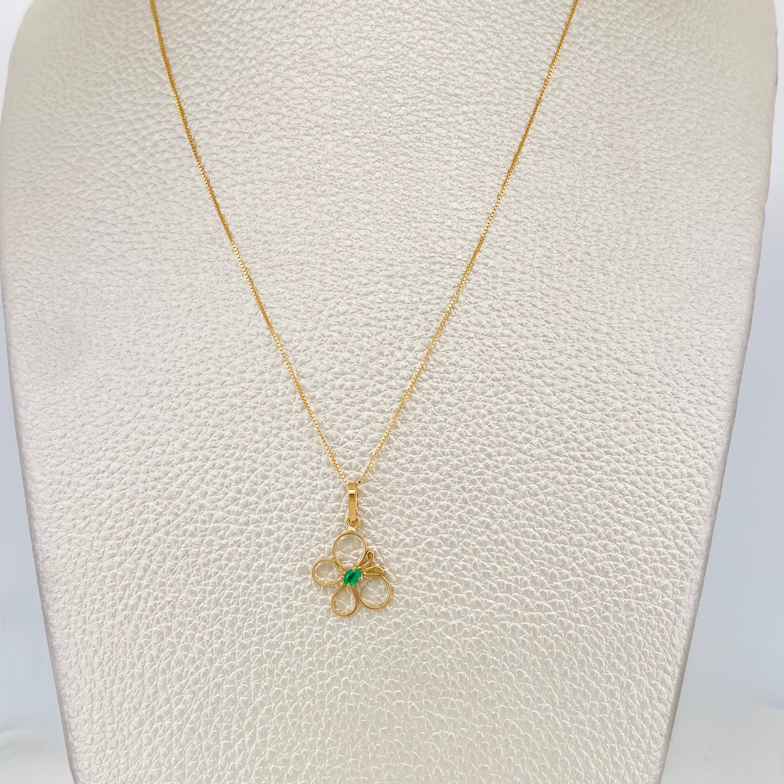Set Cadena Veneciana + Dije Mariposa esmeralda 0.3 pts / 1.55g / 40cm Oro Amarillo 18K