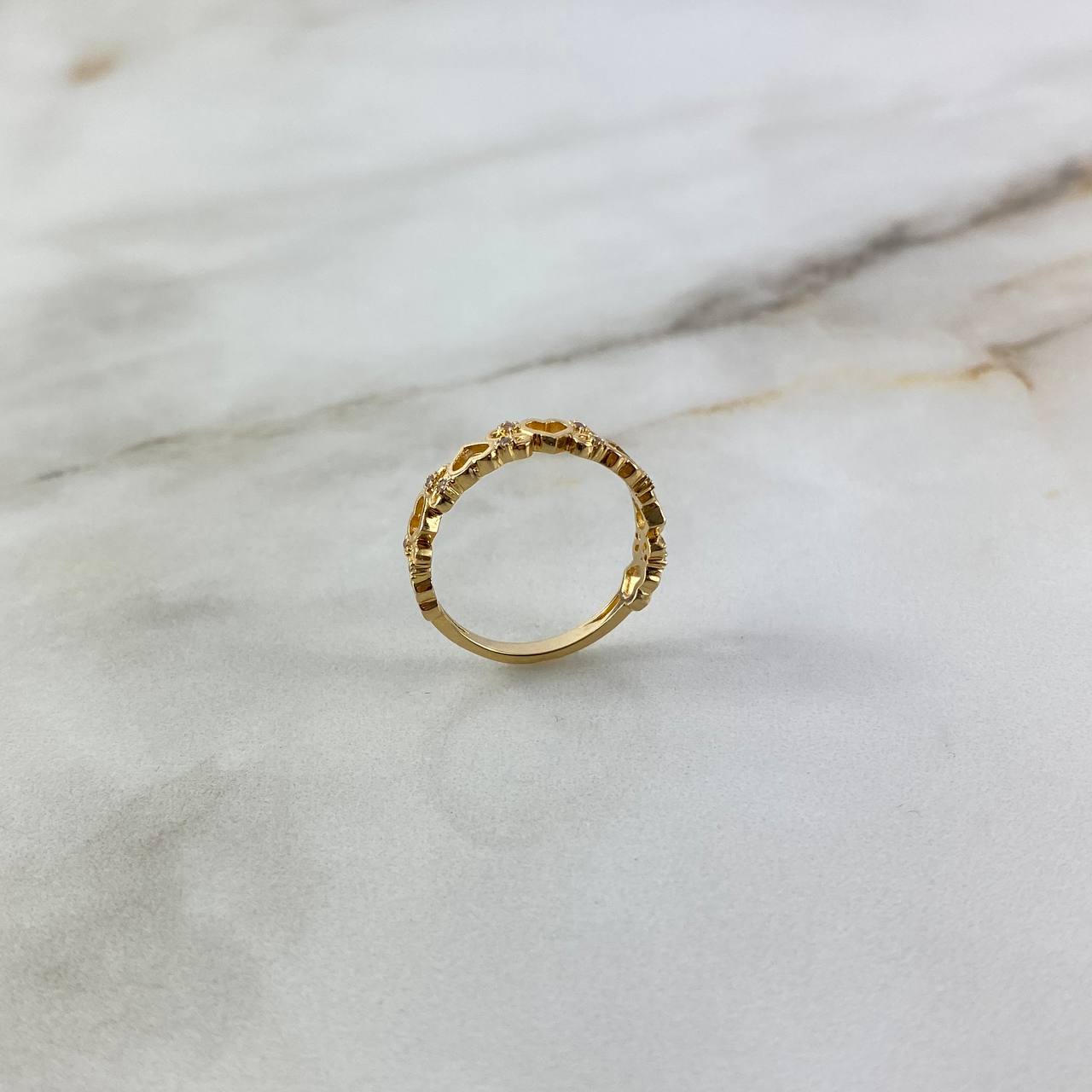 Anillo Corazones S 2.4gr / T6 1/2 / Circones Blancos Oro Amarillo ©