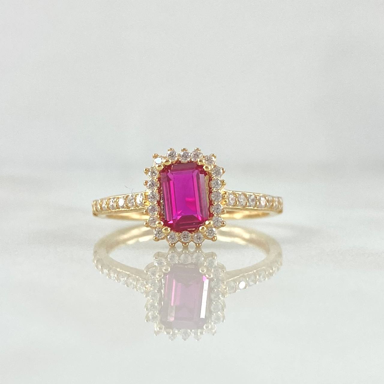 Anillo Solitario Halo Rectangular 2.5gr / T6 1/4 / Circones Blancos Fucsia Oro Amarillo 18K