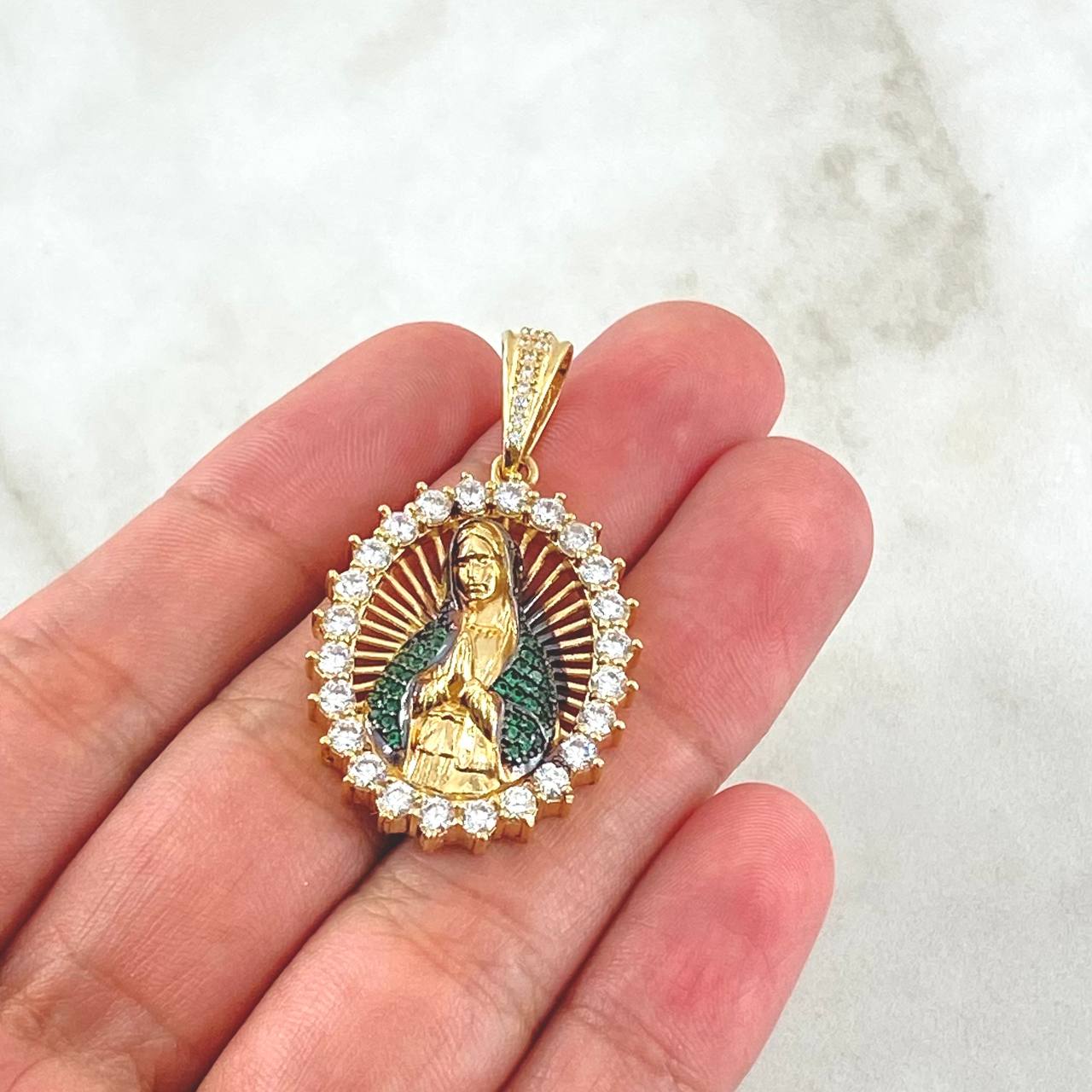 Dije Virgen Maria Eleusa 9.2gr / 4cm / Circones Blancos Verdes Oro Amarillo 18K