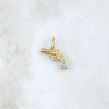 Dije Revolver 1.1gr / 2cm / Circones Blancos Oro Amarillo 18K ©