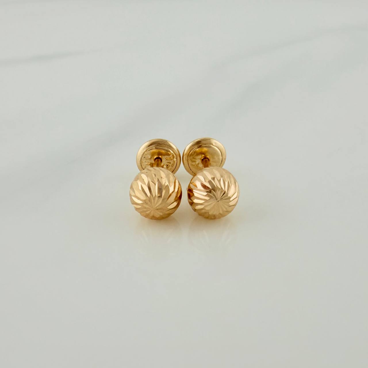 Topos Bola Diamantados 0.75 g / 6 mm Oro Amarillo 18K