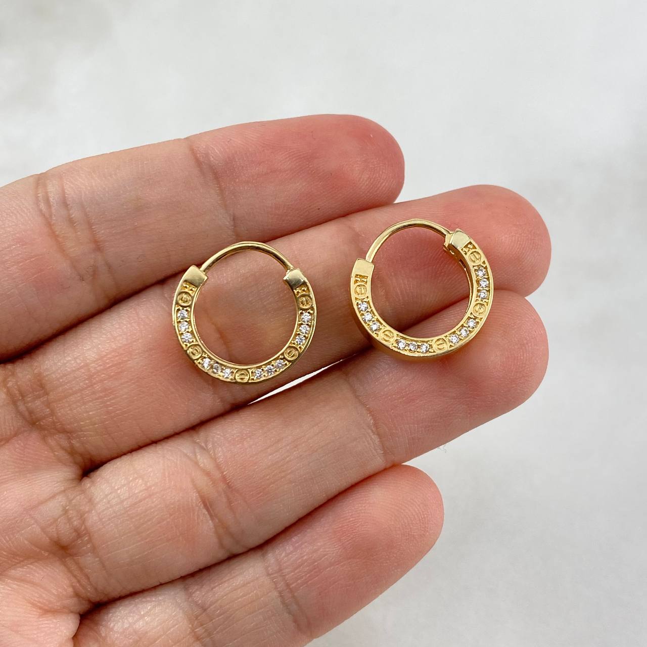 Candongas Tornillo 3.75gr / 1.4cm / Circones Blancos Oro Amarillo *
