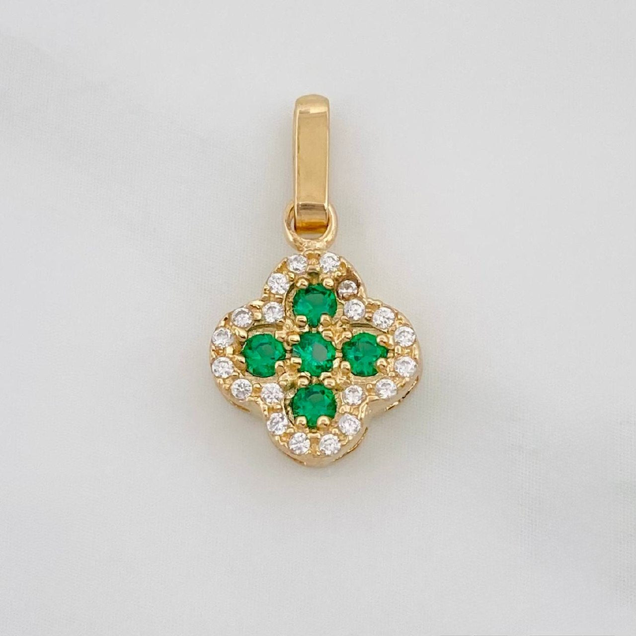Dije Trebol 1.15 g / 1.8 cm Oro Amarillo 18K