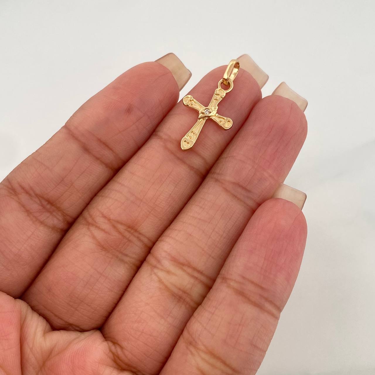 Dije Cruz 0.85 g / 2.2 cm Oro Amarillo 18K