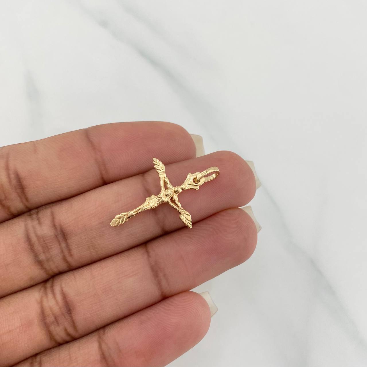 Dije Cruz Cristo 1.4 g / 2.7 cm Oro Amarillo 18K