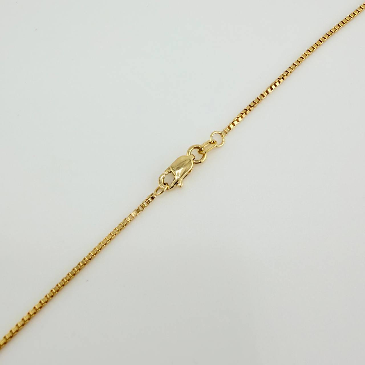 Cadena Veneciana 2.7gr / 60cm / 0.8mm Oro Amarillo +3 18K %