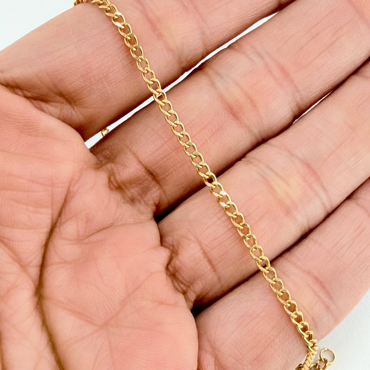 Pulso Cubano 1.3gr / 19cm / 1.96mm Oro Amarillo +1 18K %