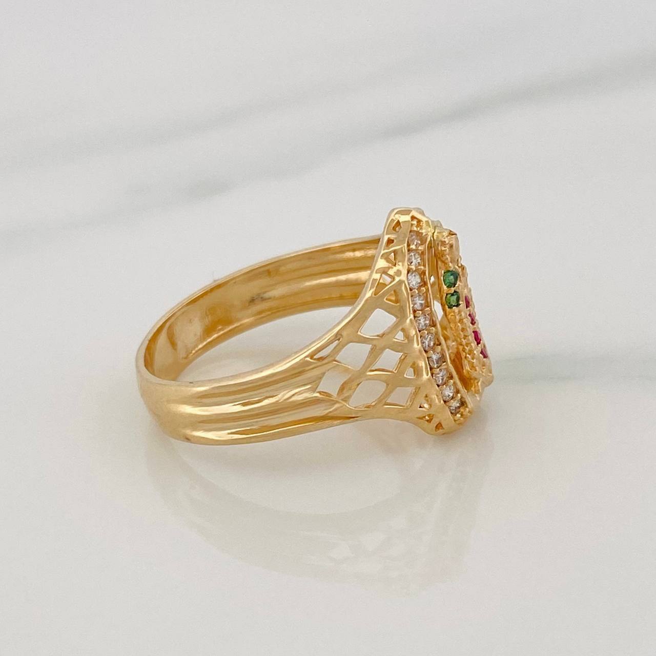 Anillo Virgen de Guadalupe 3.4g / T5 3/4 Oro Amarillo 18K