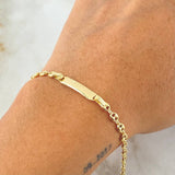 Pulso Bebé GC Placa Rectangular Bordeada 2.75gr / 17.5cm / Oro 18K