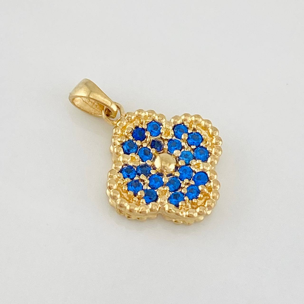 Dije Trebol 2.65g / 2cm Oro Amarillo 18K