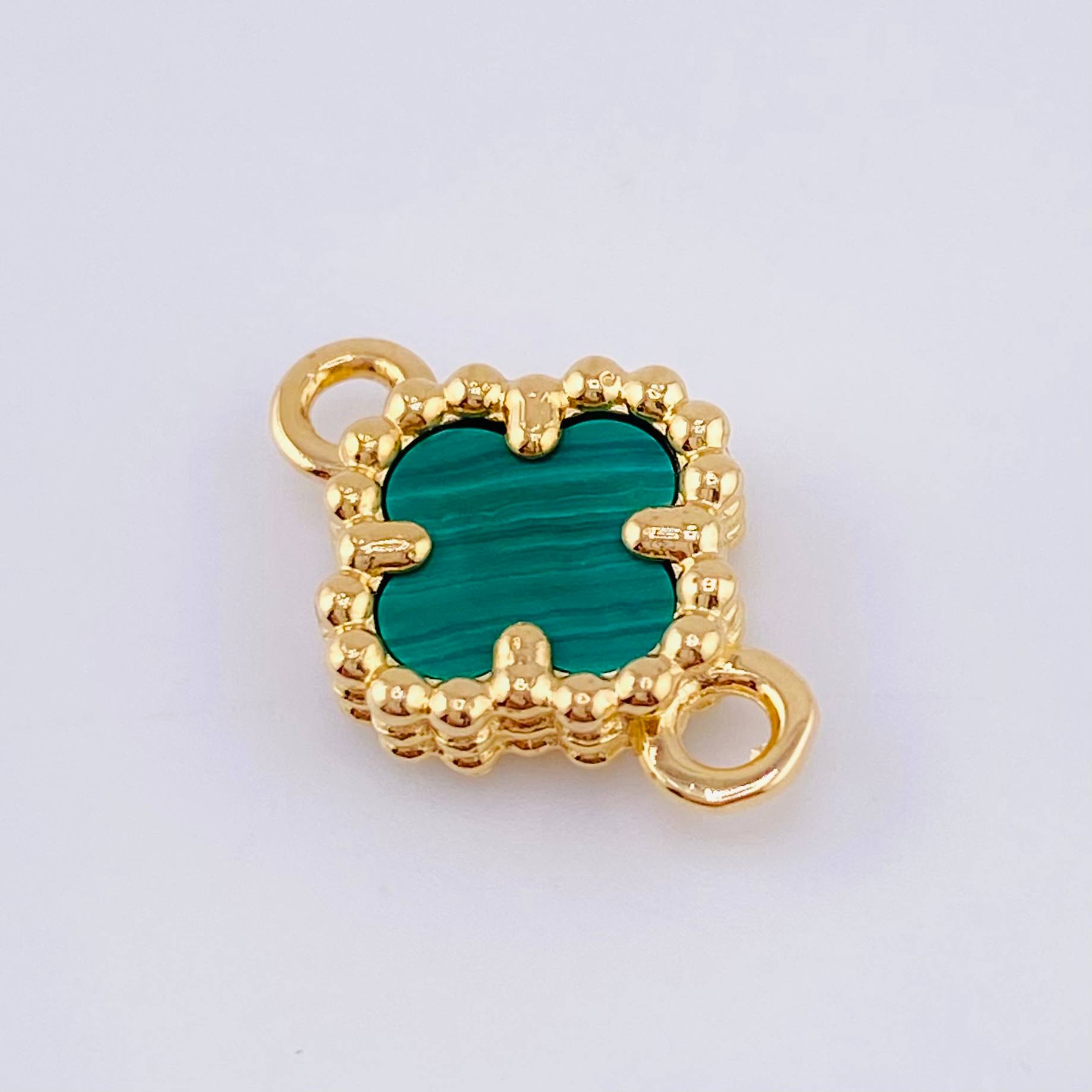 Herraje Trebol Verde 1.75gr / 1.8cm / Oro Amarillo 18K