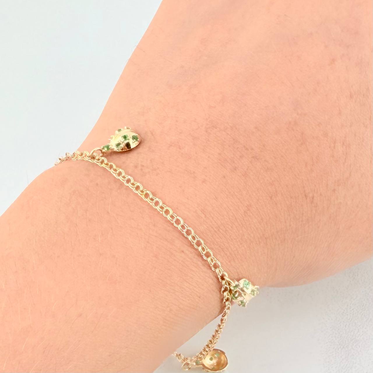 Pulso Mariquitas Esmeraldas 44pts 3.95g / 19.4cm / 2.2mm Oro Amarillo 18K