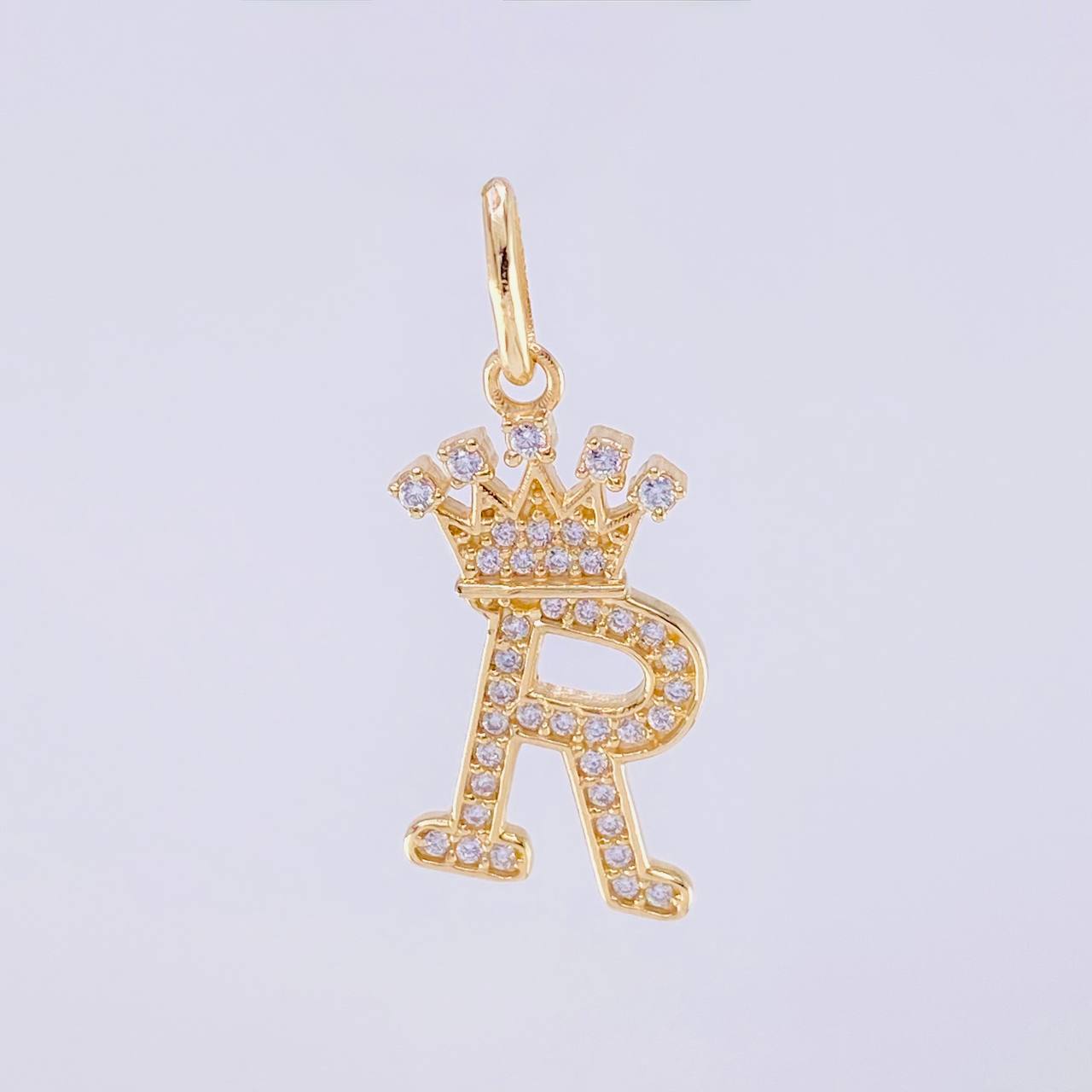 Dije Corona Letra R 1.75g / 2.6cm Oro Amarillo 18K