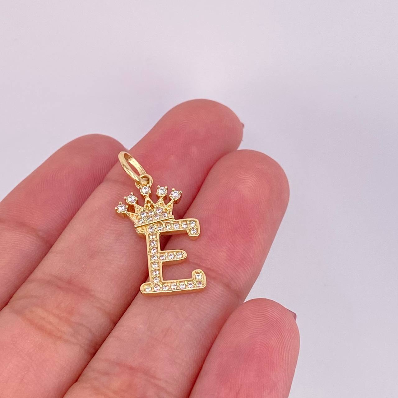 Dije Corona Letra E 1.75g / 2.6cm Oro Amarillo 18K