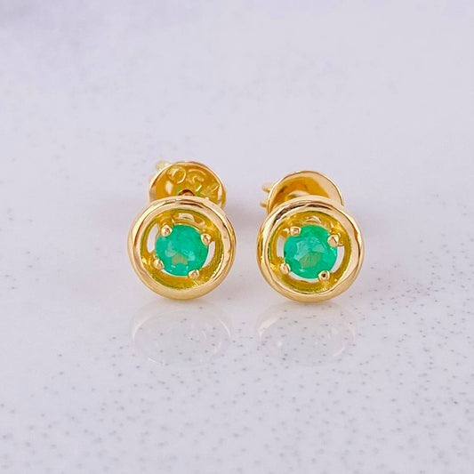 Topos Circulo Esmeraldas 17pts 1.4g / 6mm Oro Amarillo 18K