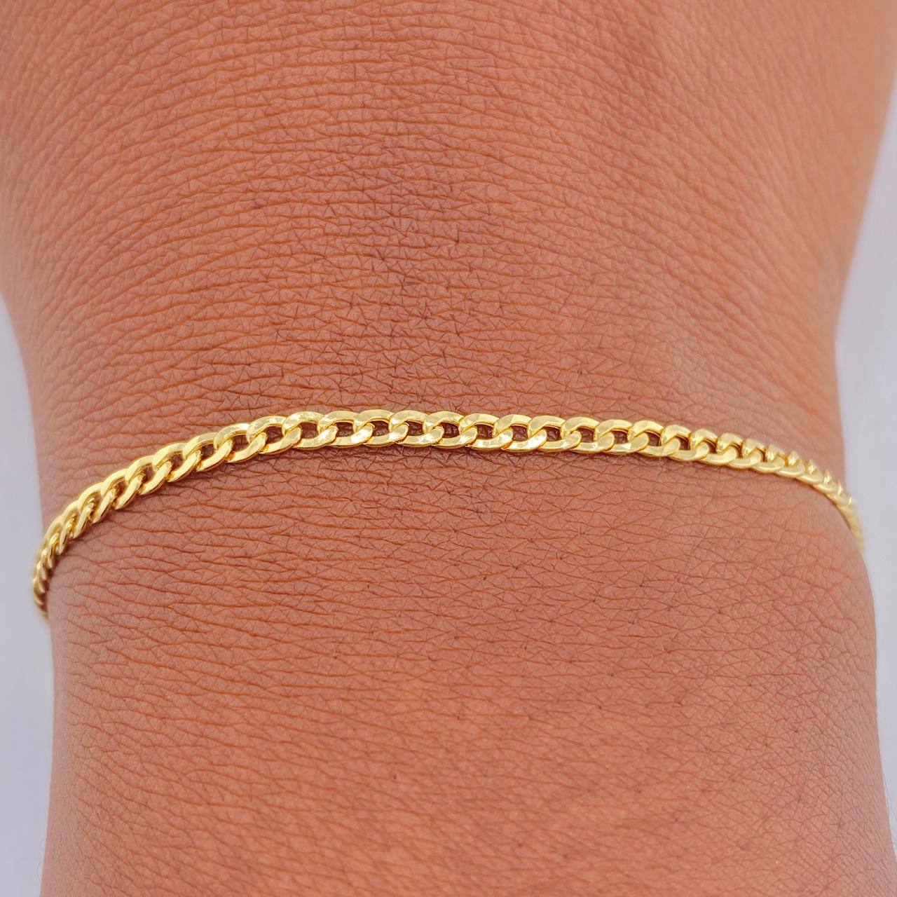 Pulso Cubana 1.55gr / 19.1cm / 2.33mm Oro Amarillo +1 18K $