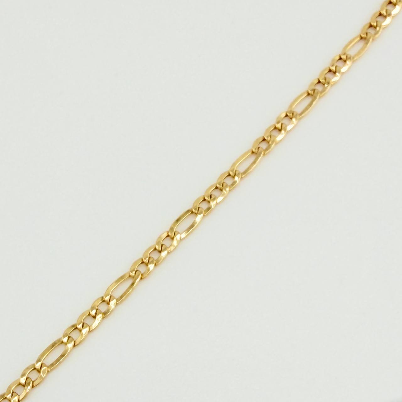Pulso Figaro 1.4gr / 19cm / 2.2mm Oro Amarillo +1 18K $