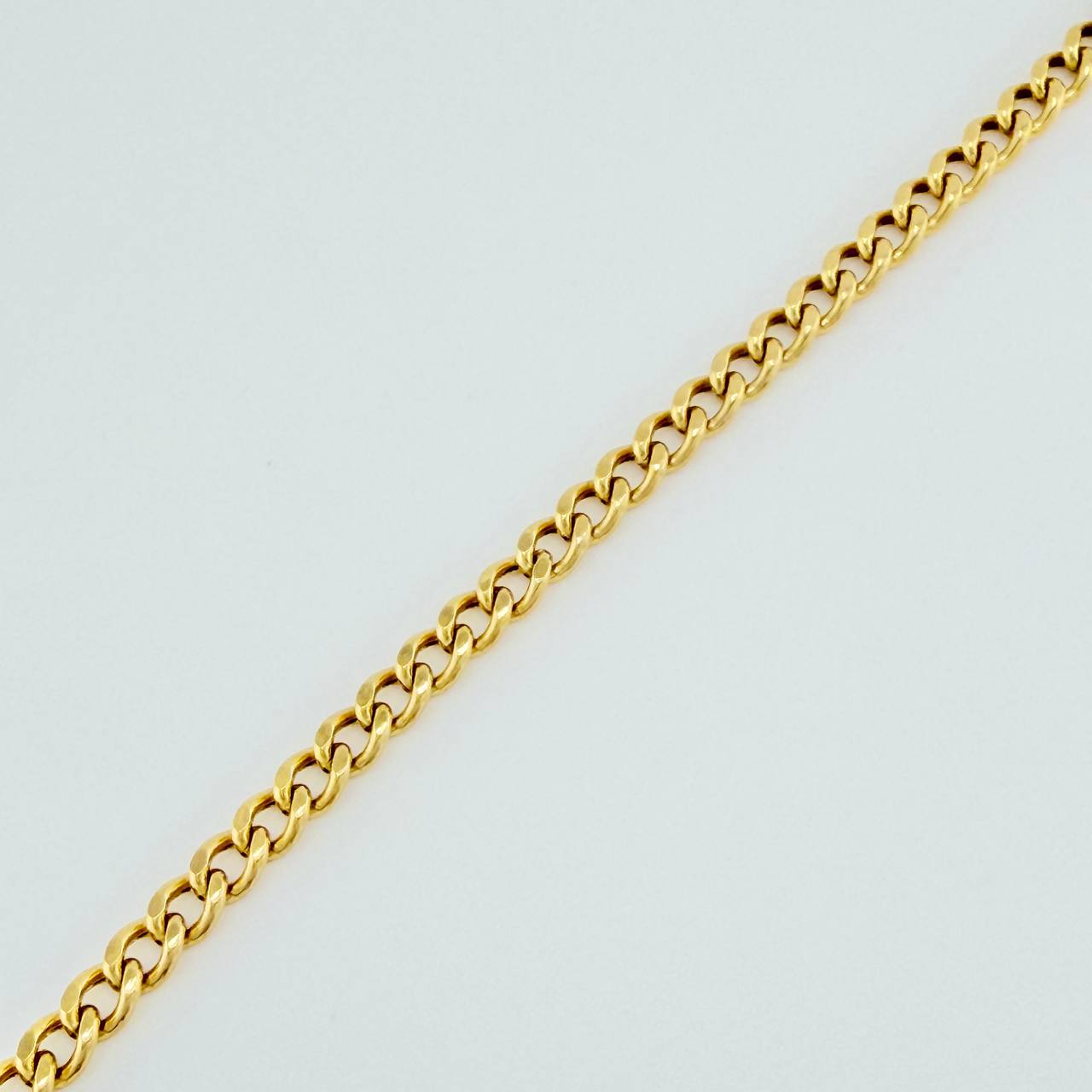 Pulso Cubana 3.8gr / 19.1cm / 3.63mm Oro Amarillo +1 18K $