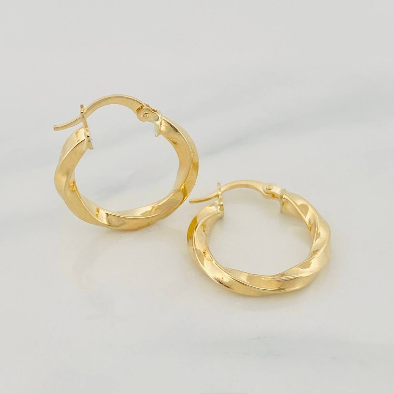 Candongas Kari 2.2g / 2.3cm Oro Amarillo 18K