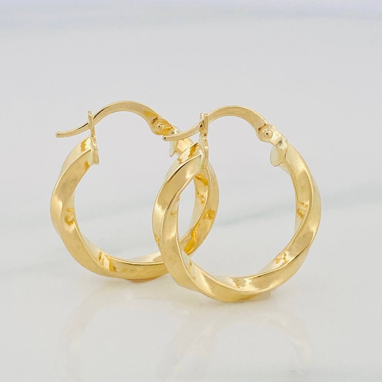 Candongas Kari 2.2g / 2.3cm Oro Amarillo 18K