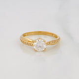 Anillo Solitario Moisanita 91 Qts 2.7g / T8 Oro Amarillo 18K