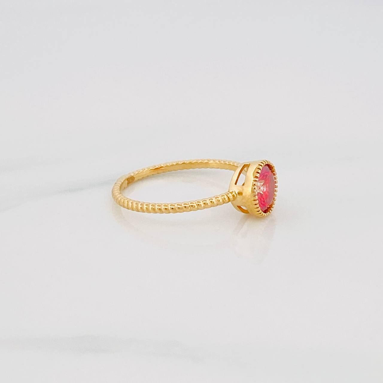Anillo Solitario Circular Moisanita 75 Pts 1.7g / T6 1/4 Oro Amarillo 18K