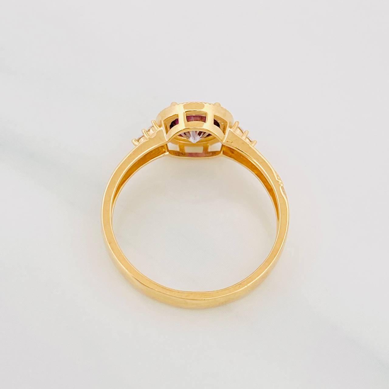 Anillo Solitario Circular Moisanita 1.06 Qts 3.05g / T7 1/4 Oro Amarillo 18K