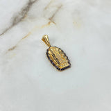Dije Silueta Virgen de Guadalupe 5.25gr / 3.6cm / Circones Blancos Negros Oro Amarillo ©