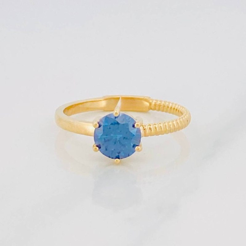 Anillo Solitario Moisanita 1 Qts 2.5g / T7 1/4 Oro Amarillo 18K