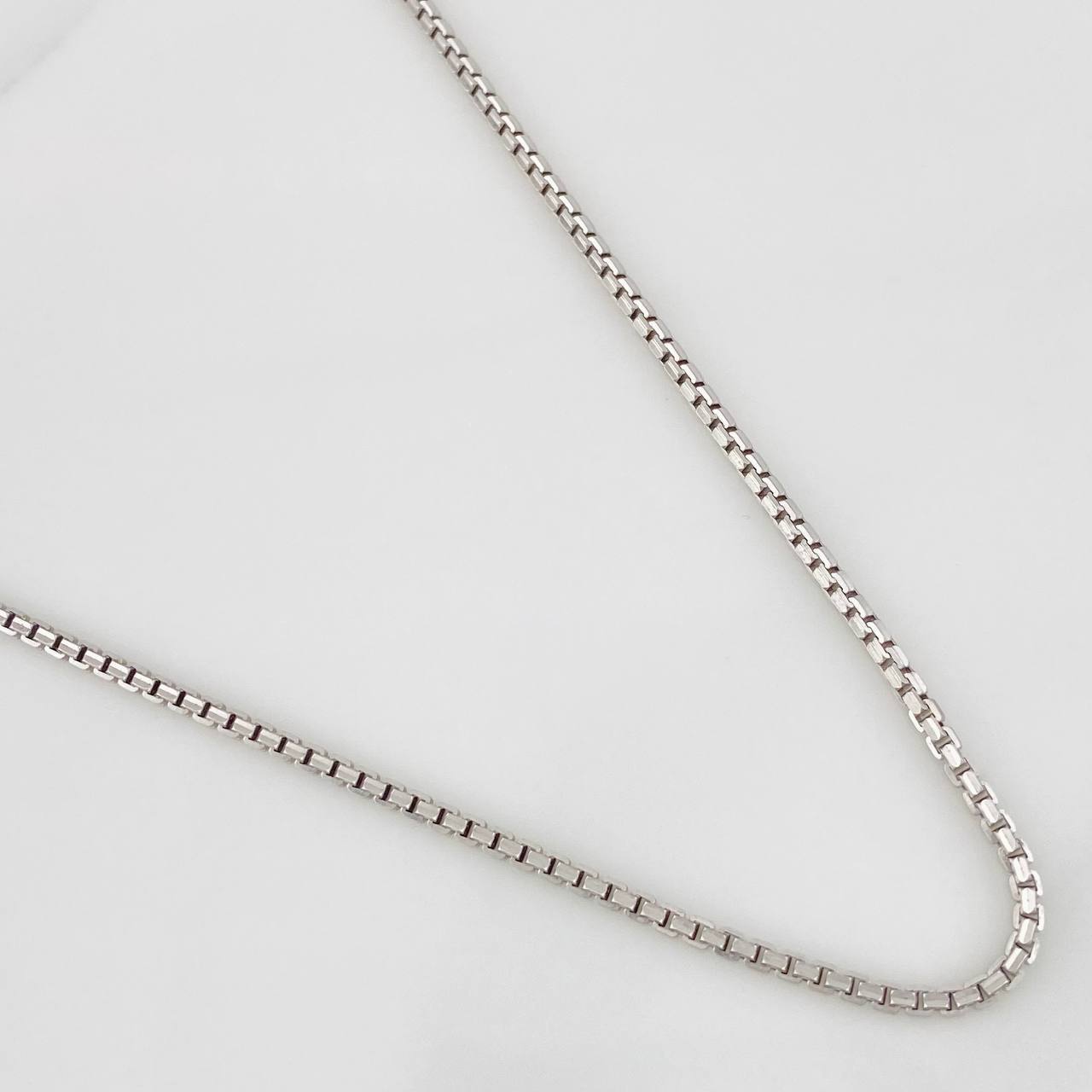 Cadena Veneciana 17.75g / 60cm / 1.98mm Oro Blanco 18K