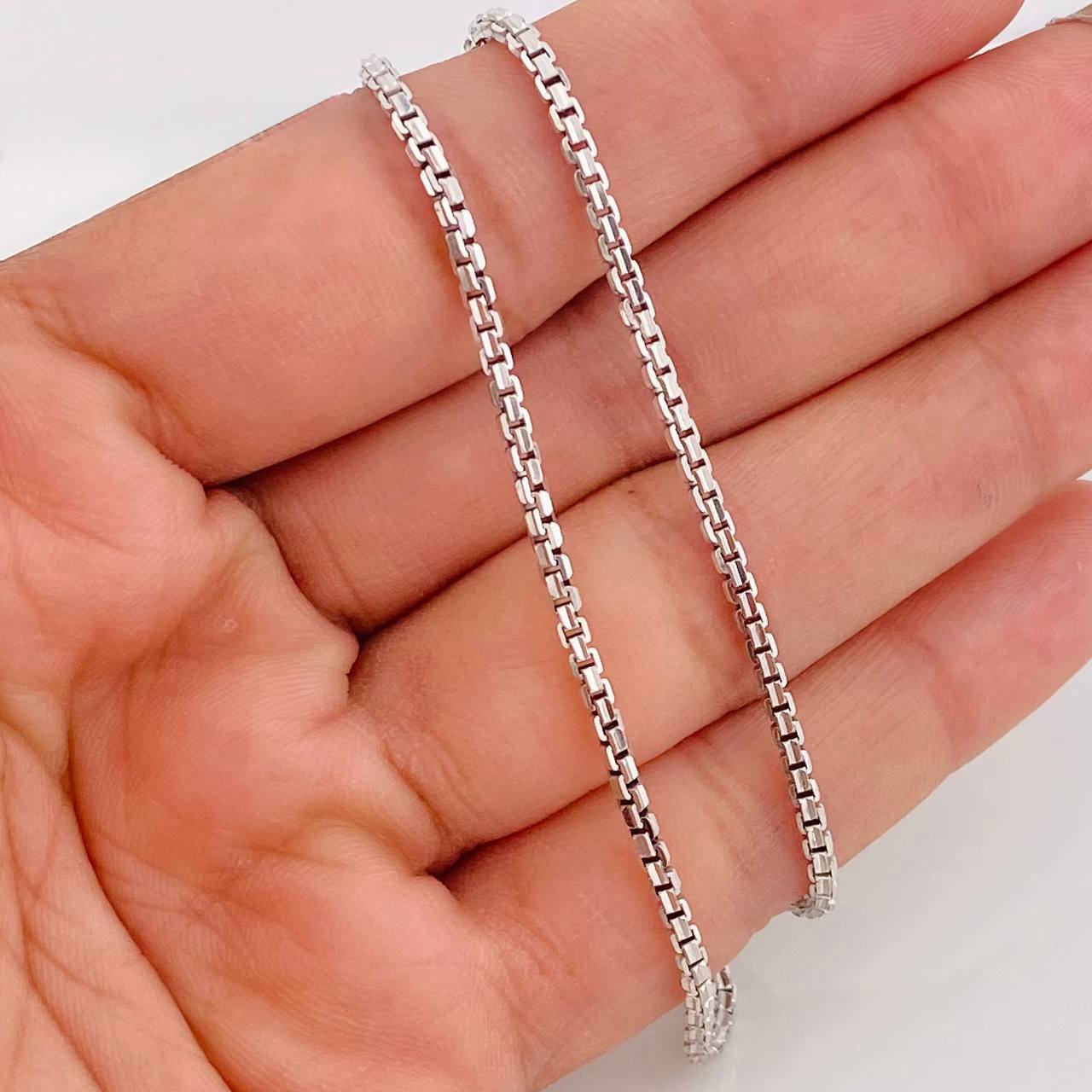 Cadena Veneciana 17.75g / 60cm / 1.98mm Oro Blanco 18K