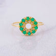 Anillo Circular Esmeraldas 31pts Diamantes 8pts 1.85g / T7 1/2 Oro Amarillo 18K