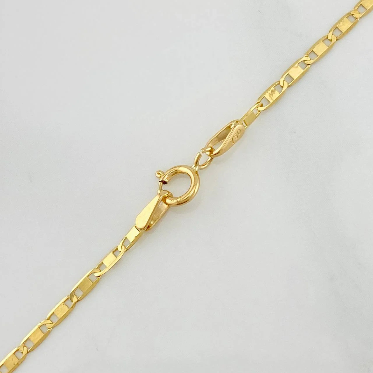 Cadena Escalera Plana 5.55g / 60cm / 2.3mm Oro Amarillo 18K