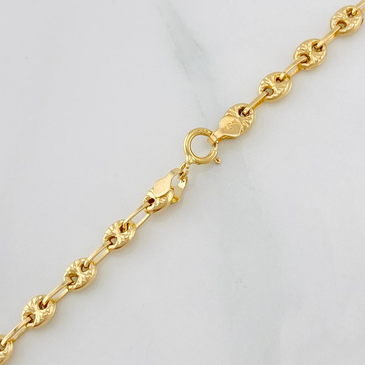Cadena Gc 5.35g / 51.05cm / 3.3mm Oro Amarillo 18K